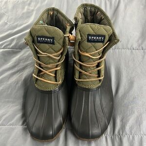 Deck boots